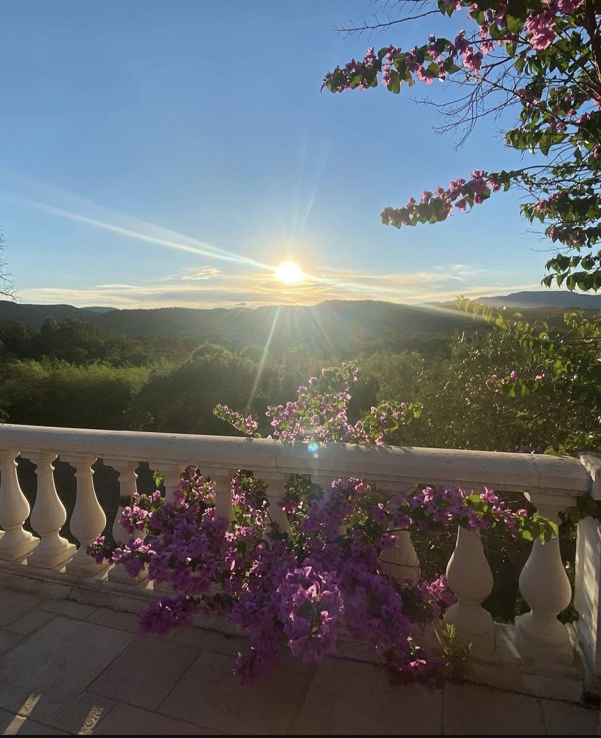 A private setting, with the Riviera within easy reach